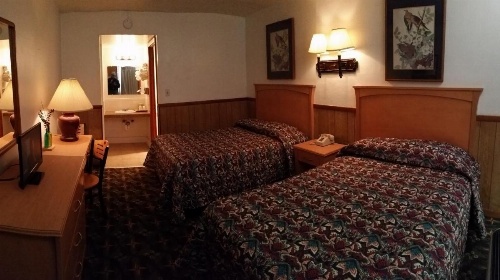 Beltway Motel and Suites image 6